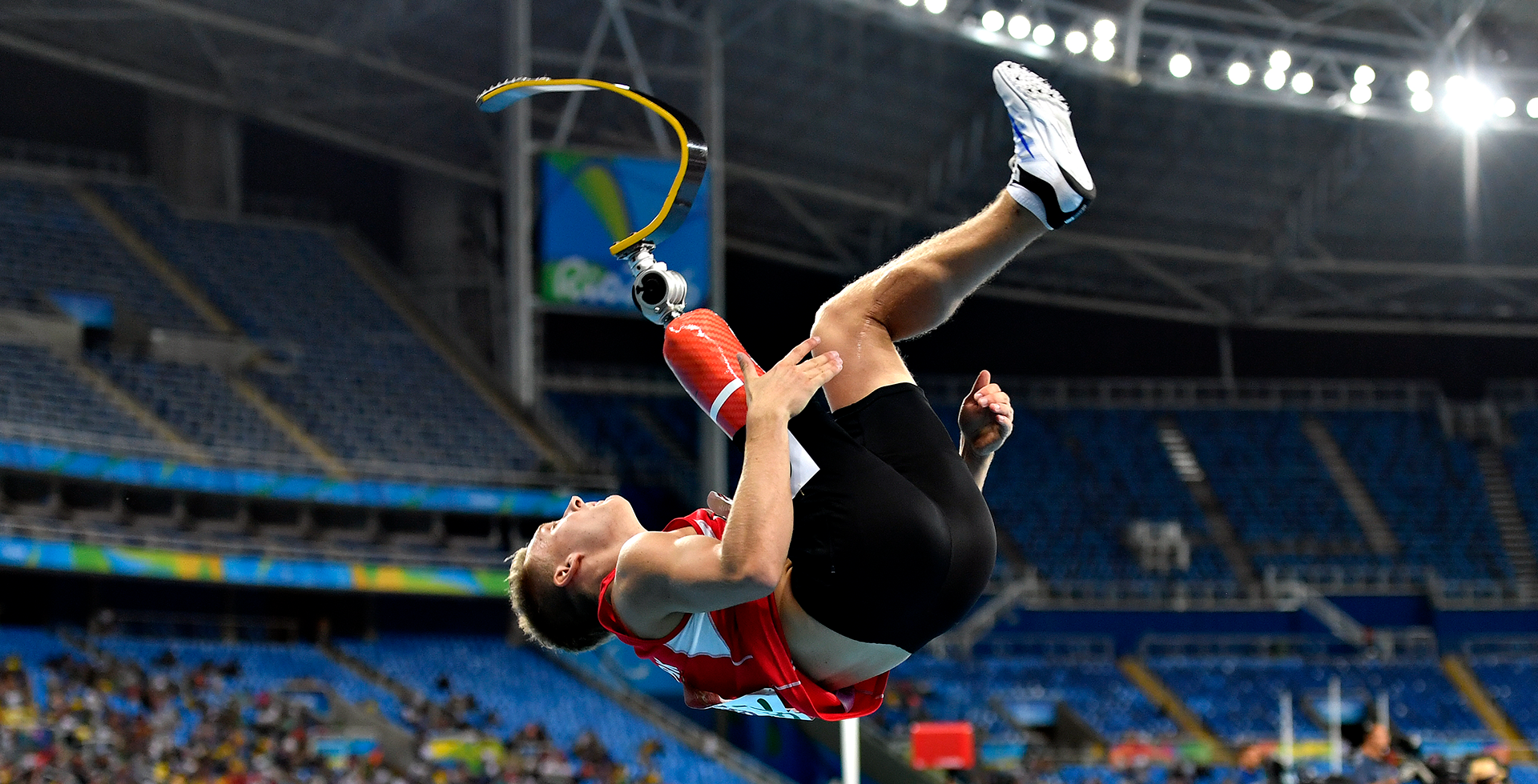 战略同样需 战略同样需